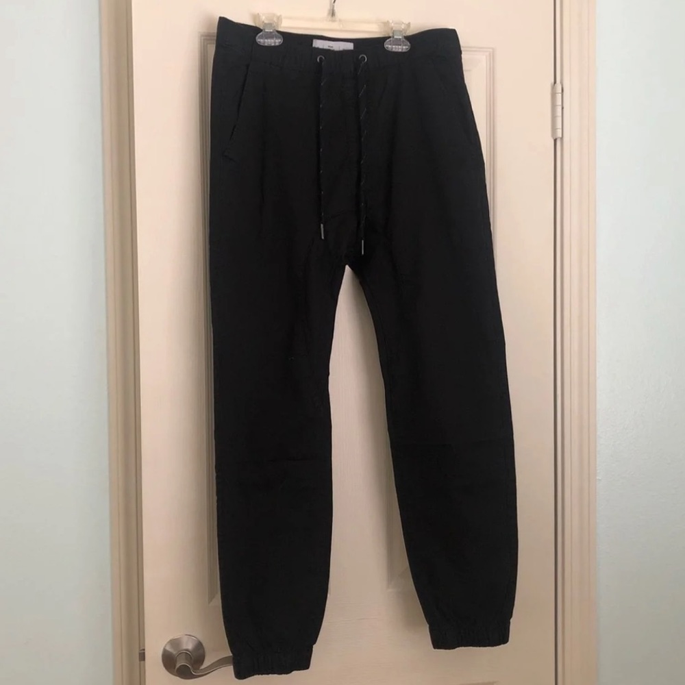 Men’s black drawstring joggers